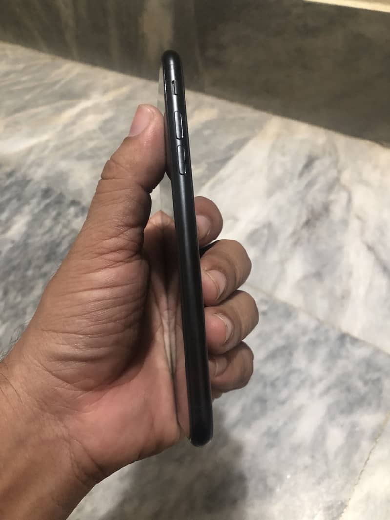 Iphone (se) 2nd generation 7