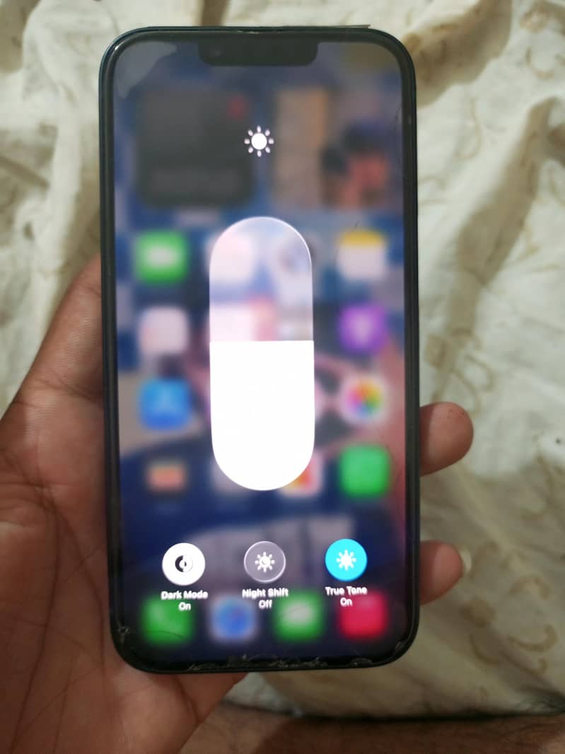 Apple iPhone 14 2