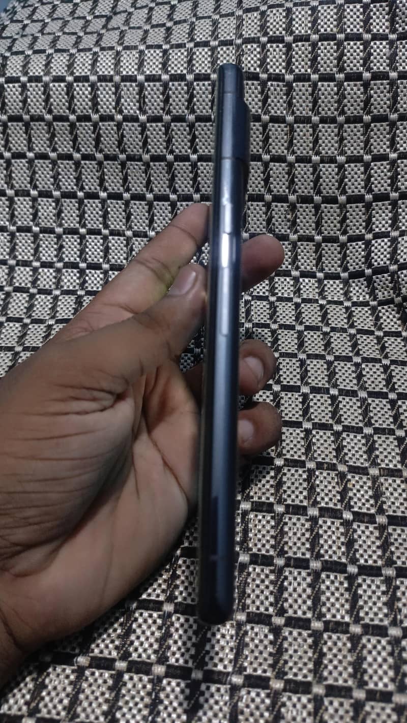 Google Pixel 7 Pro 9