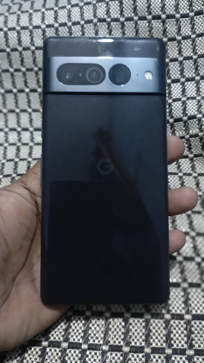 Google Pixel 7 Pro 12