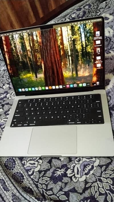 MacBook Pro M4 Pro 14” | 24GB RAM | 1TB | Warranty | Like New