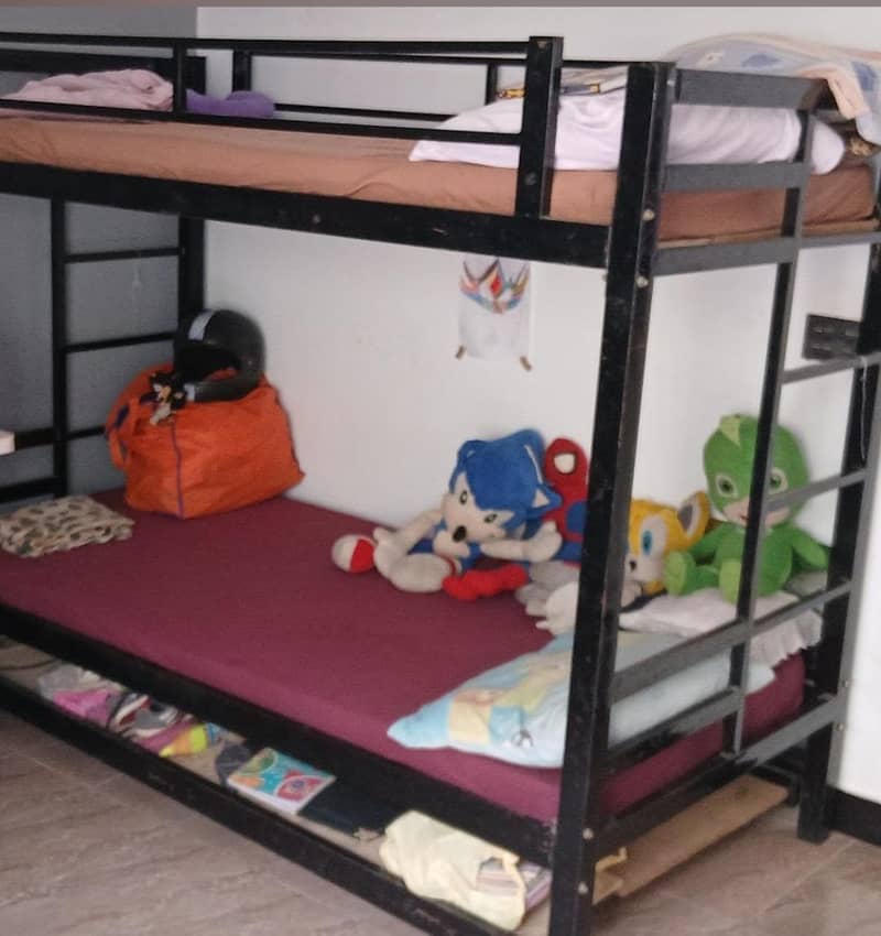 Triple Bunk Bed 2