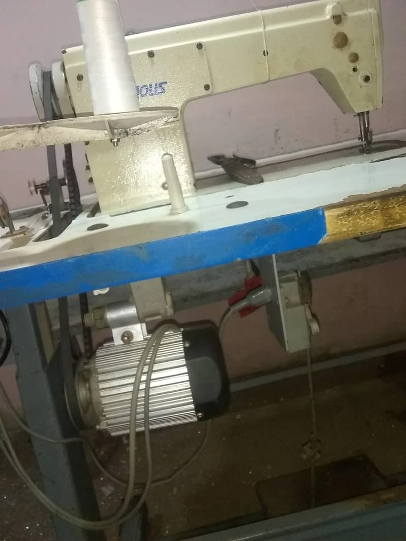 sewing machine 5