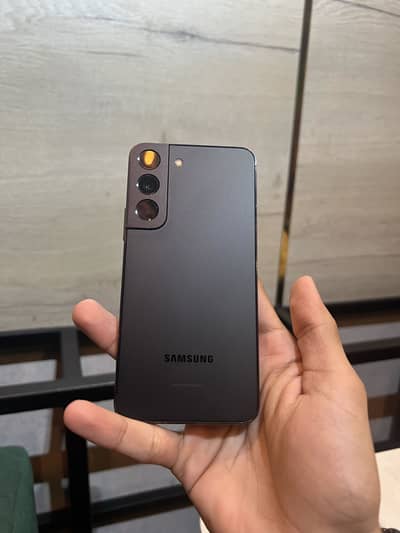 Samsung Mobile S22 office pta approved