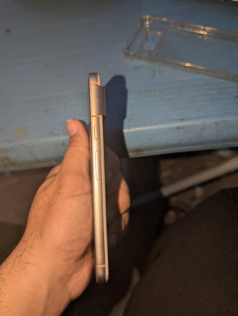 Google Pixel 8 3