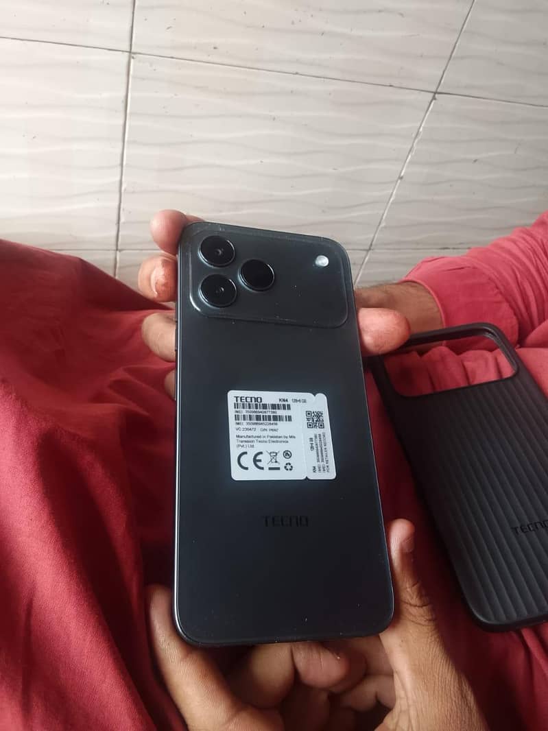 Tecno CAMON 50 1