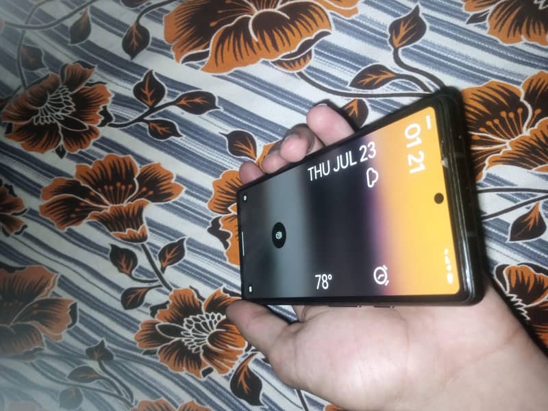Google Pixel 6a 5