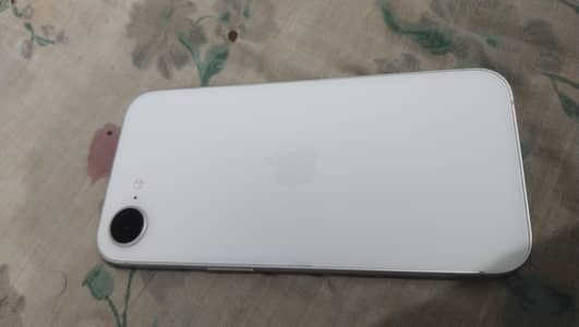 Apple iPhone 16e