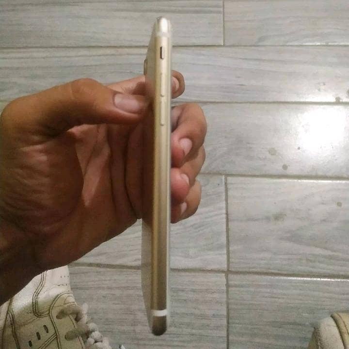 Apple iPhone 7 6