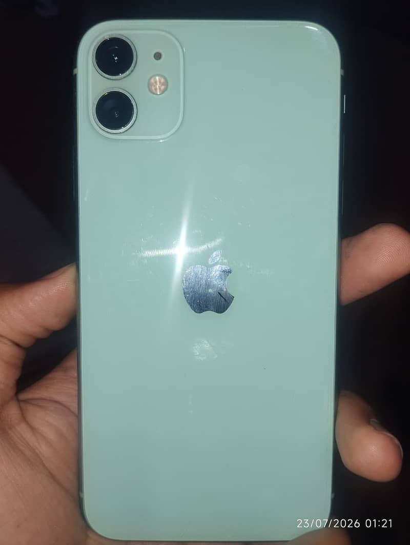 IPHONE 11 0