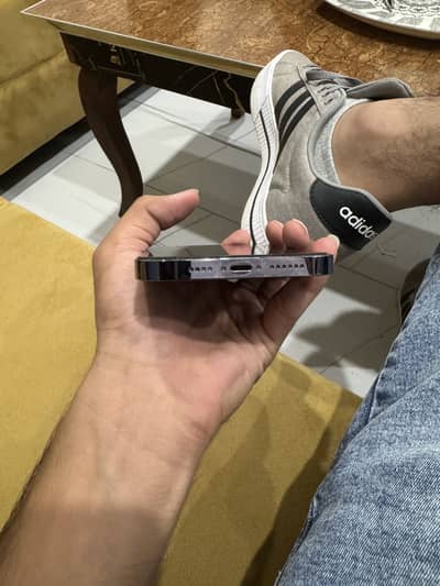 iPhone 14 pro max jv