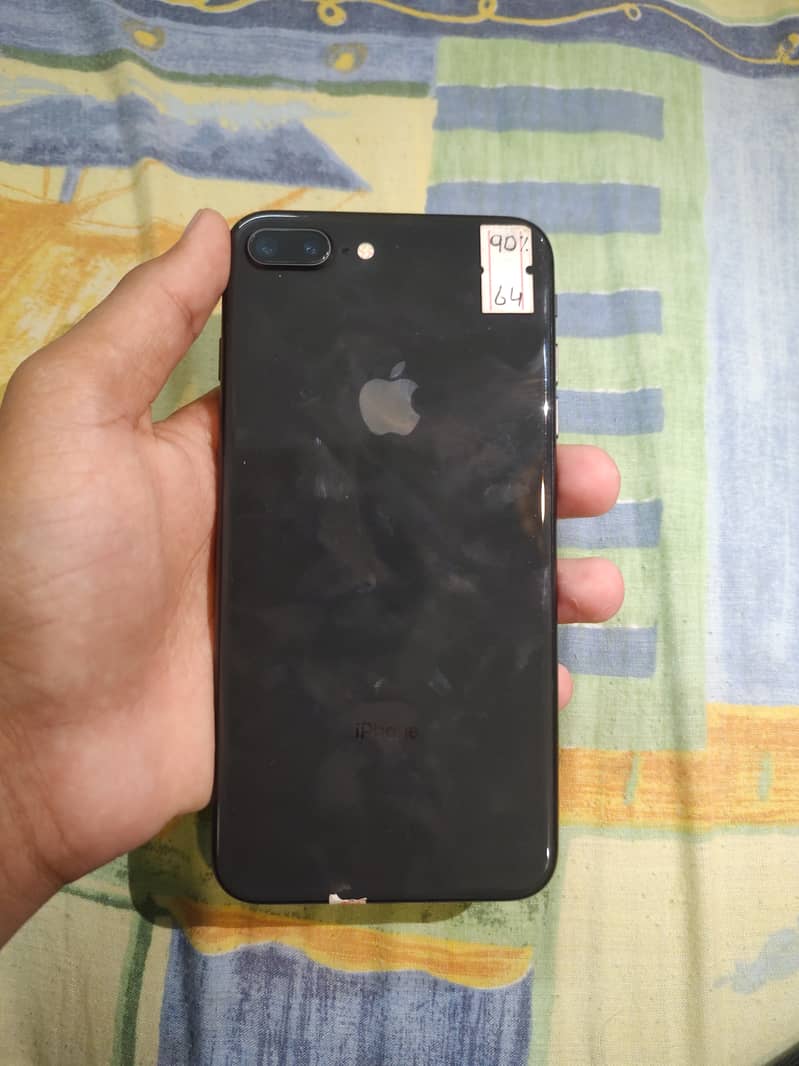 Apple iPhone 8 Plus 1