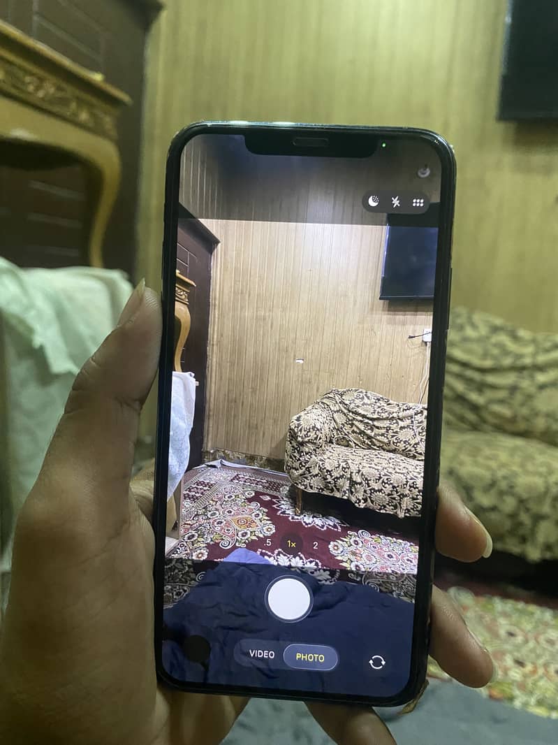 iPhone 11pro max 5