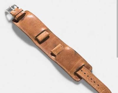 WATCH WITH LEATHRR BAND FOR SALE read add