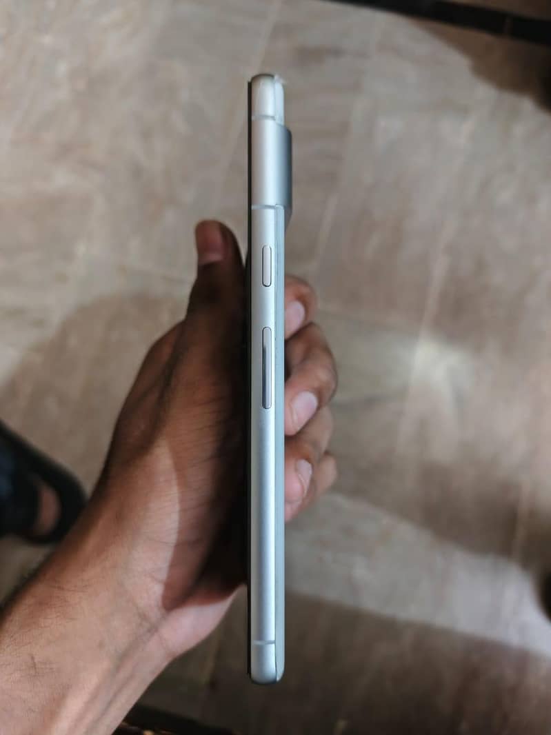 Google Pixel 7 3