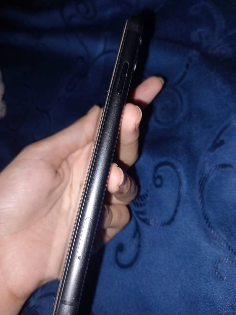 Apple Iphone 11 3