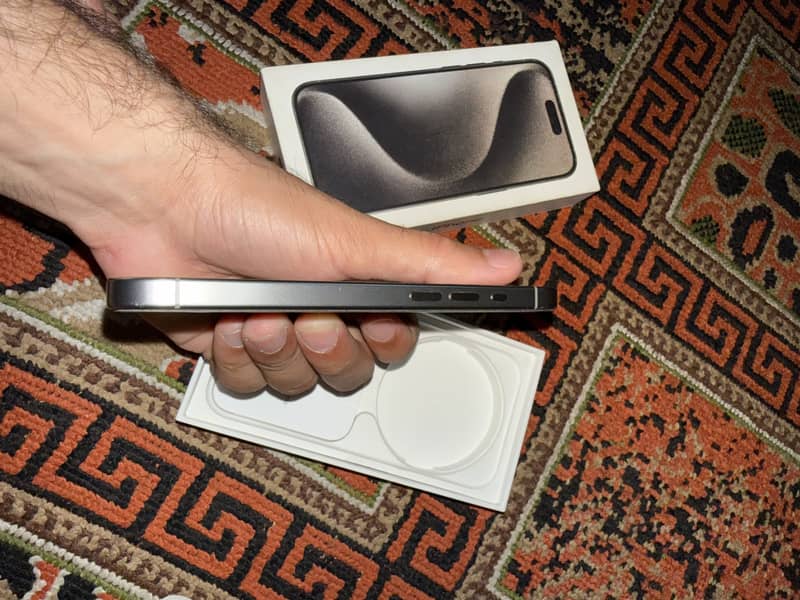 Iphone 15 Pro 4