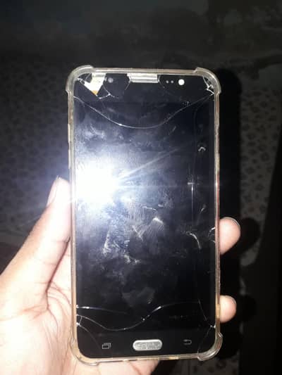 Samsung Mobile J7 Prime  2GB. 16gb
