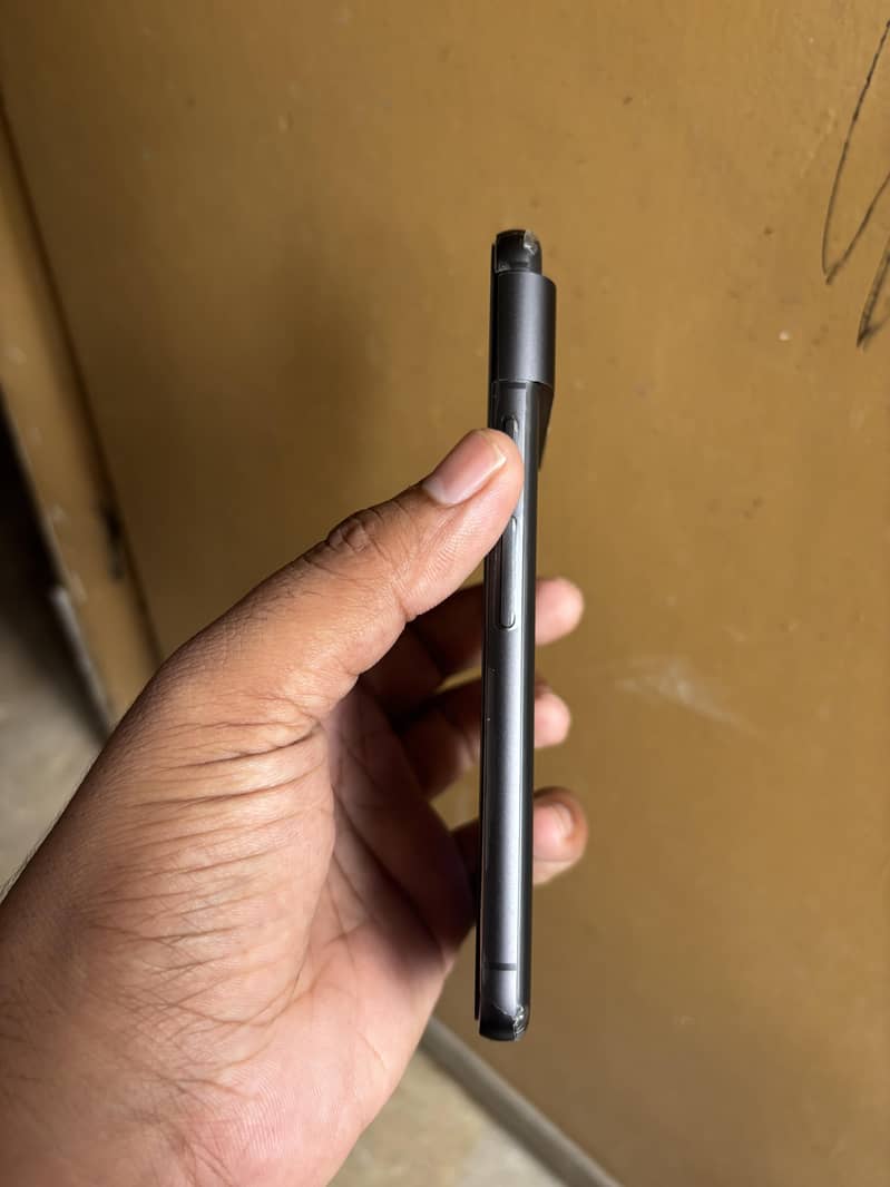Google Pixel 8 3