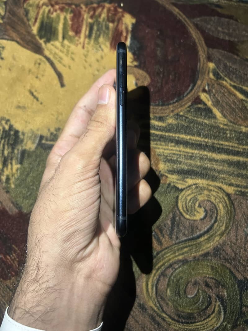 iPhone se 3 2