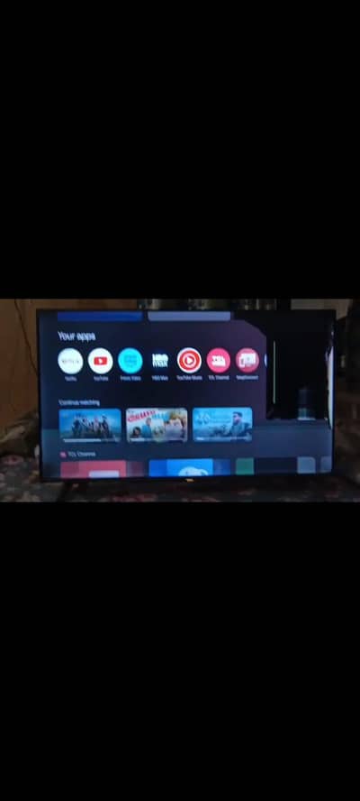 TCL 43 P735