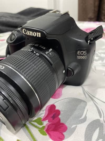 DSLR 1200D