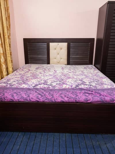 Used Bedroom Furniture | King Size Bed, Dressing & Cupboard
