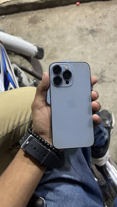 iPhone 13 Pro