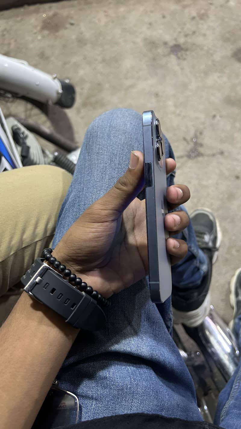 iPhone 13 Pro 1