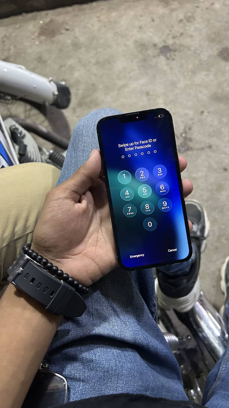 iPhone 13 Pro 3