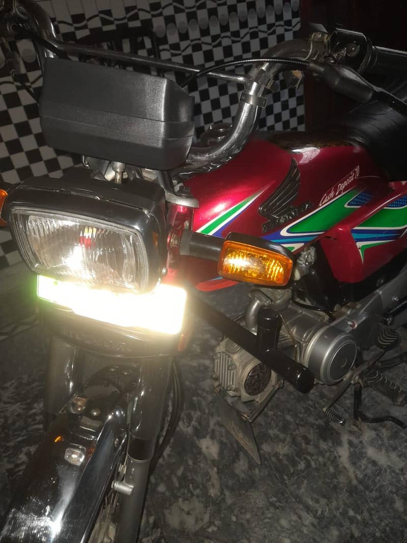 CD 70 2018 Model 10/8 1