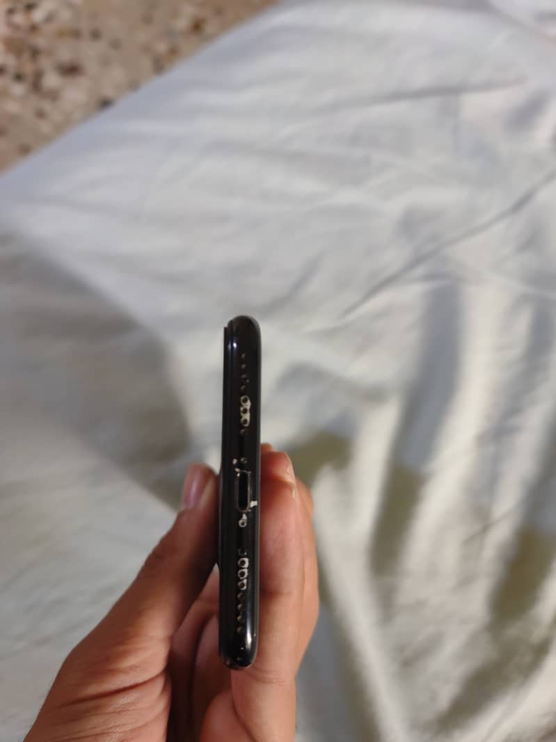 Apple iPhone 7 Plus 4