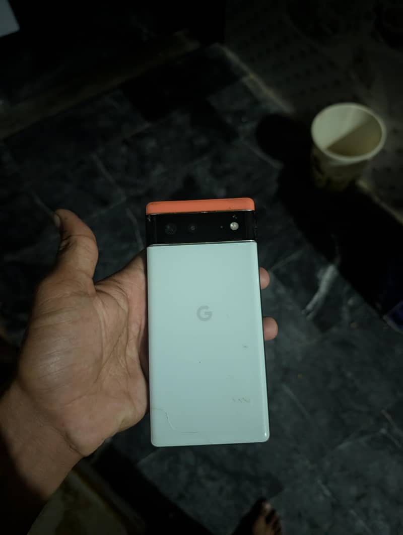 Google Pixel 6 4
