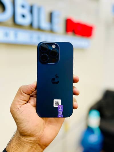 I phone 15 pro max Factory unlock 256Gb 4month sim Time