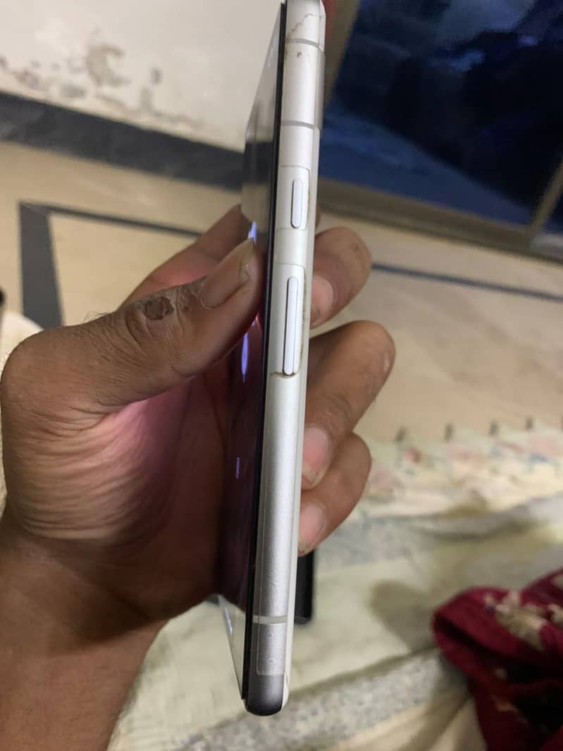 Google Pixel 7a 5
