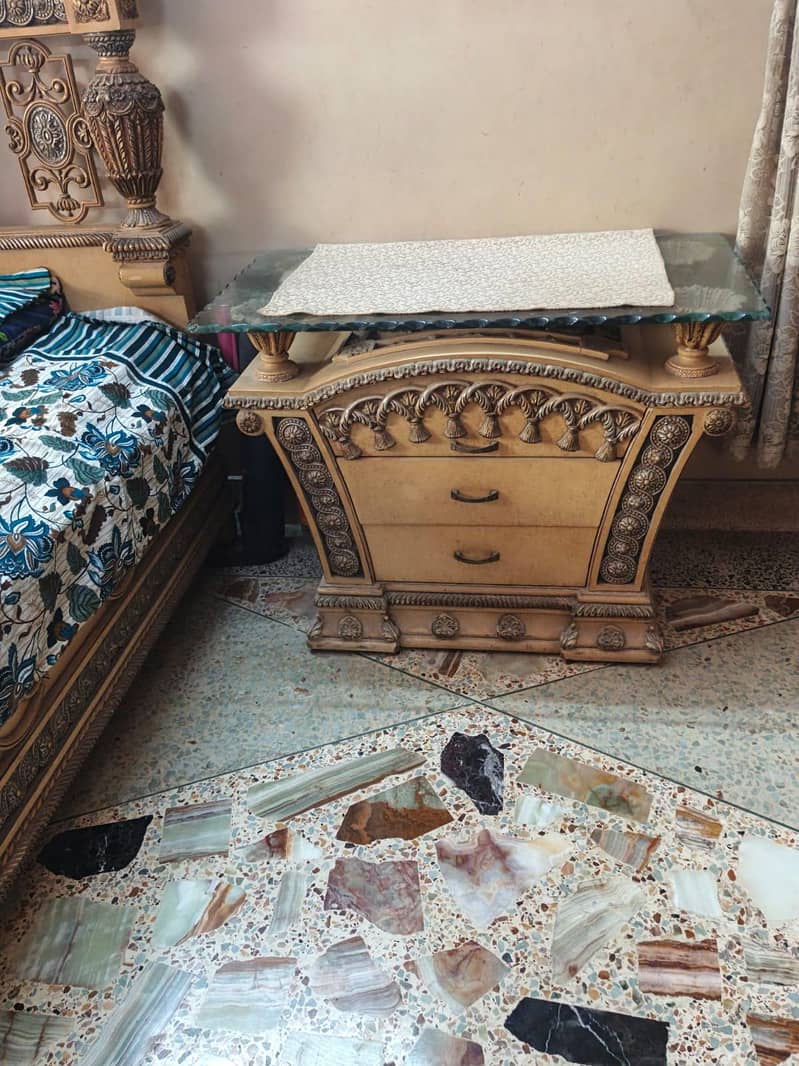 Bed Room Set 2