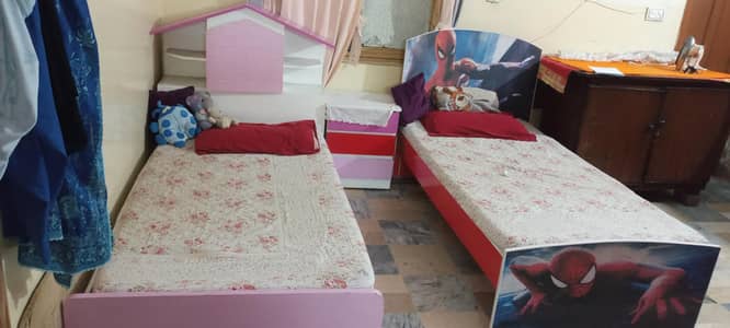 2 beds with mattress for sale very good condition