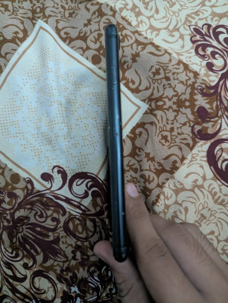 Apple iPhone 7 2