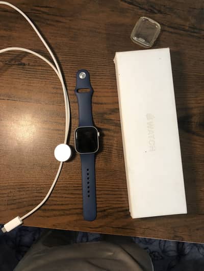 Apple series 10 silver 42mm with 100 battery healty 10 / 10