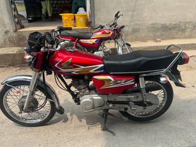 Honda 125 Good Condition saf and clean one Hand used