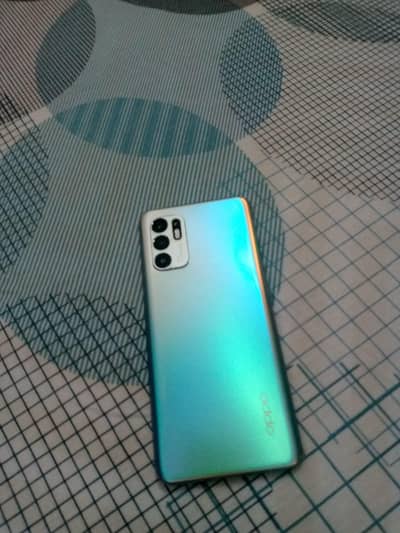 OPPO Reno6