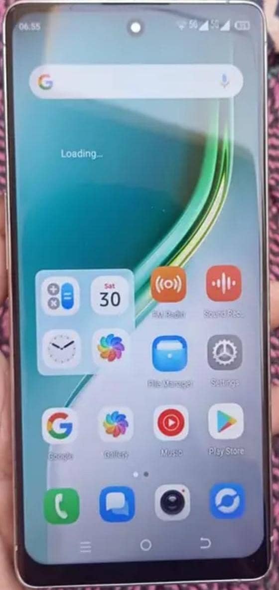 Tecno CAMON 40 Pro 1