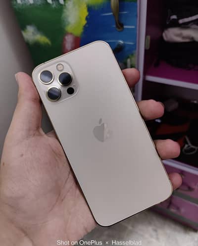 iphone 12 pro 128gb non pta  factory with box 79 bh 10/10