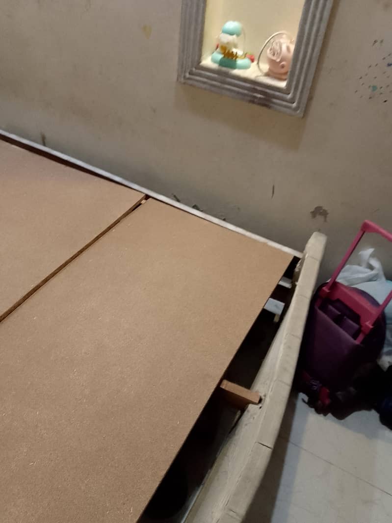 king bed 0