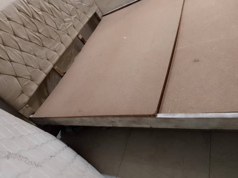 king bed 1