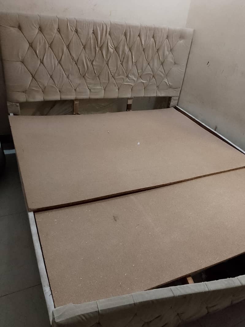 king bed 2