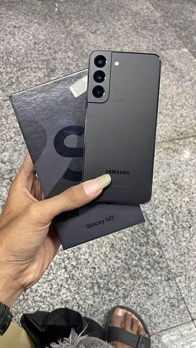 Samsung S22