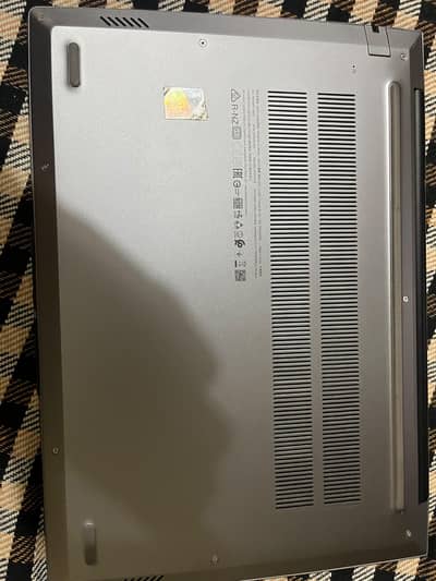 Lenovo laptop Thinkpad 14 core i7 generation 13 ram 8gb ssd 512gb