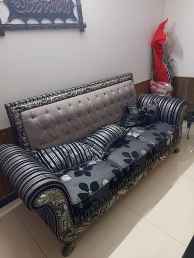 Seven Seater Sofa Set
