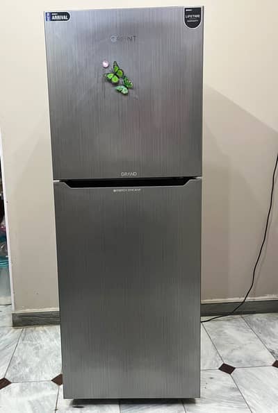 Bilkul new only 5 months used warranty ma ha